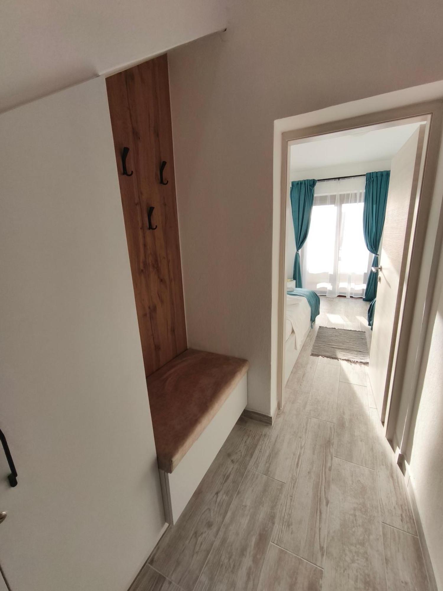 Apartmani Romana プナト エクステリア 写真